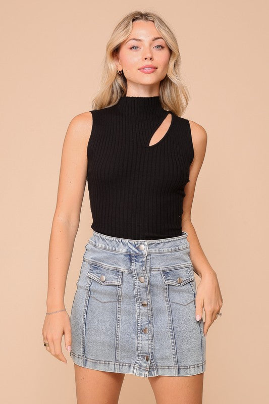 Date Night keyhole top